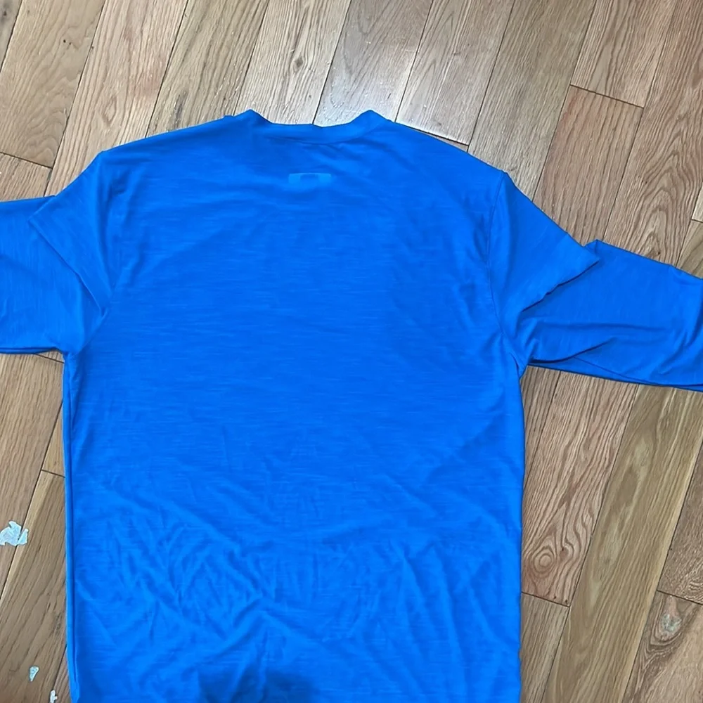 Oakley Rashguard - Picture 2 of 2